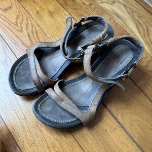 Teva Leather Women's Sandals
